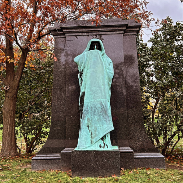 Laredo Taft's infamous statue "Eternal Silence" at Graceland Cemetery